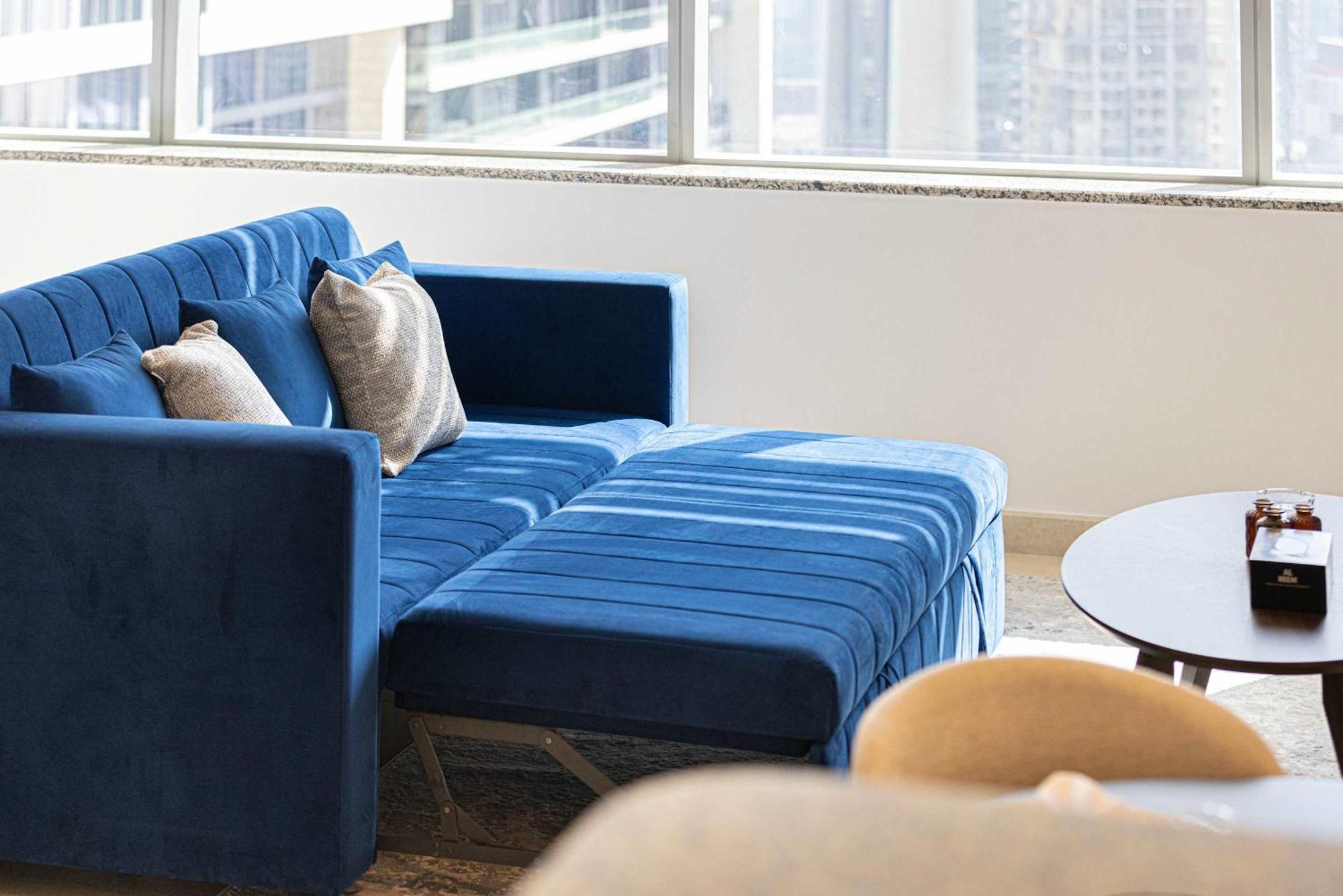 King Bed & Modern Comfort In Difc Downtown